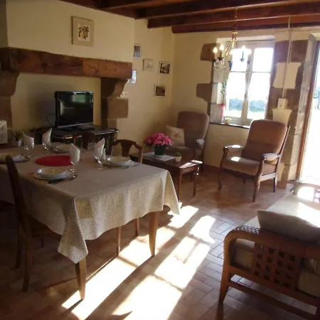 Charmante Fermette Au Sud Avec Jardin Et Animaux Acceptes - Fr-1-489-311